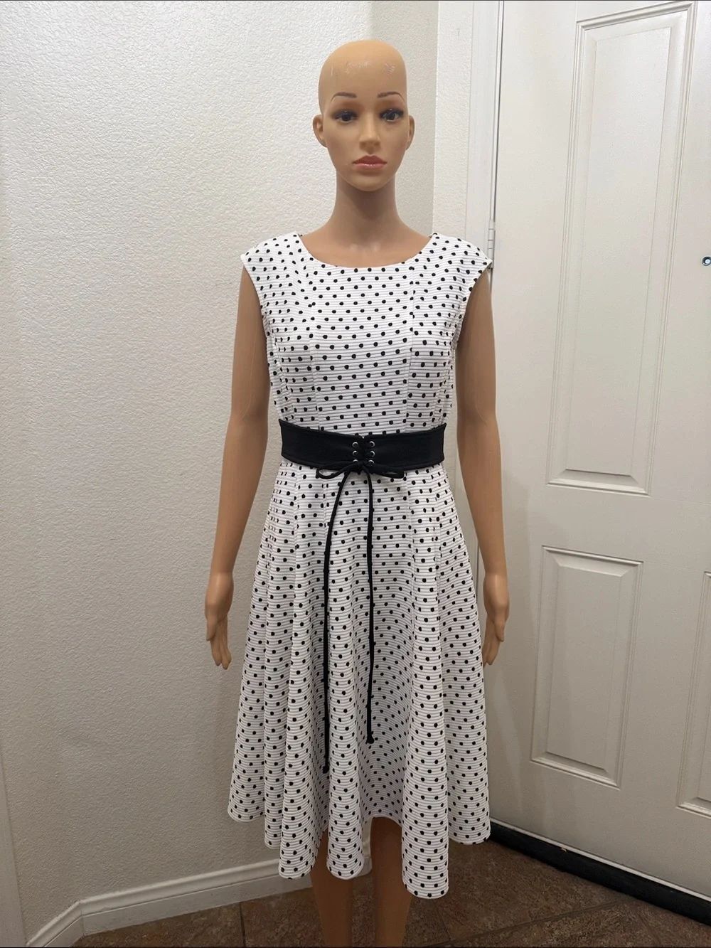Danny & Nicole White Polka Dot Midi Fit & Flare Dress Black Lace-Up Waist Sz 4